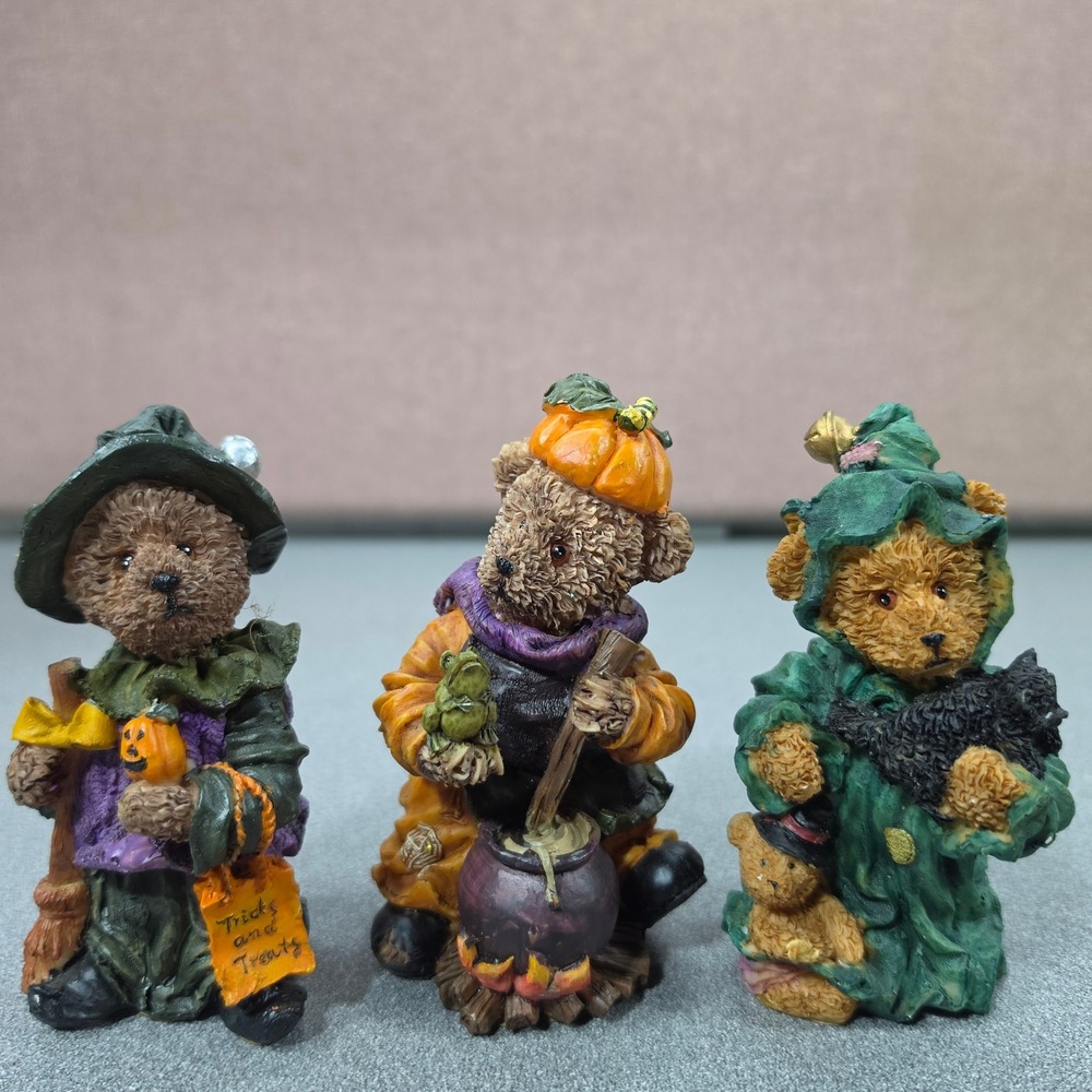 Teddy Bear Halloween Figurines Set of 3 Multicolor Excellent Resin Statues
